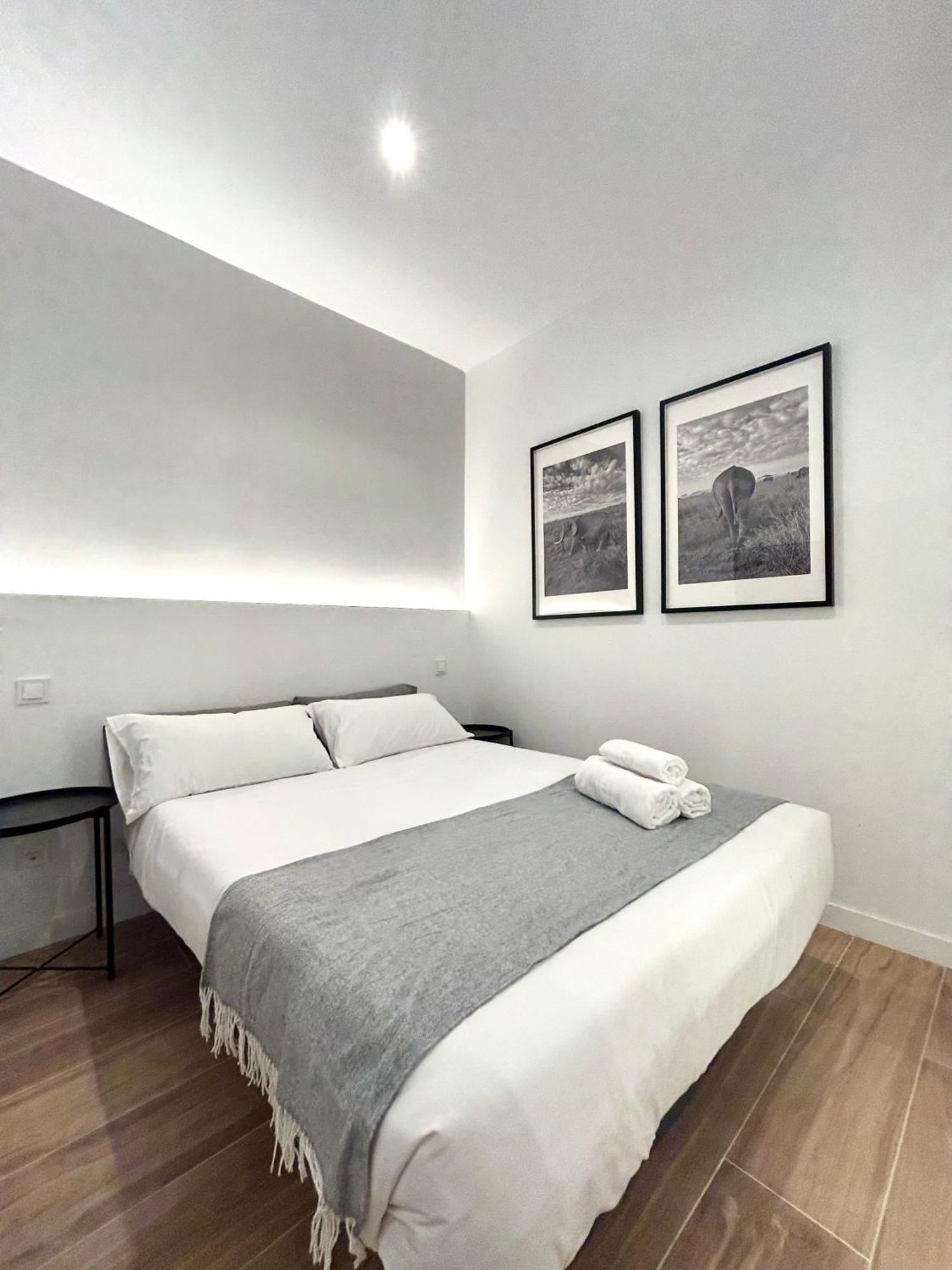 Hotel Casa De Huespedes San Andres Madrid Esterno foto
