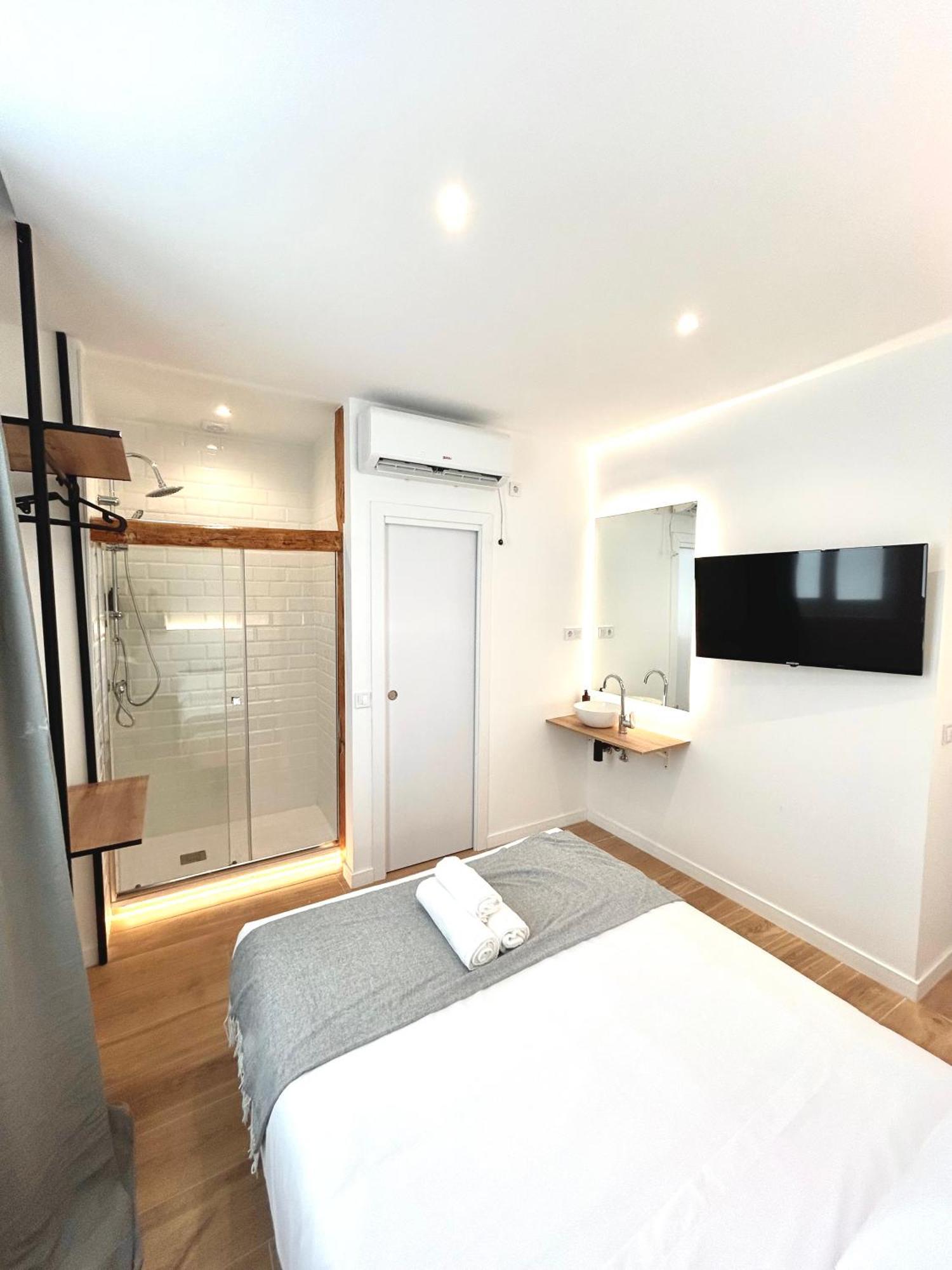 Hotel Casa De Huespedes San Andres Madrid Esterno foto